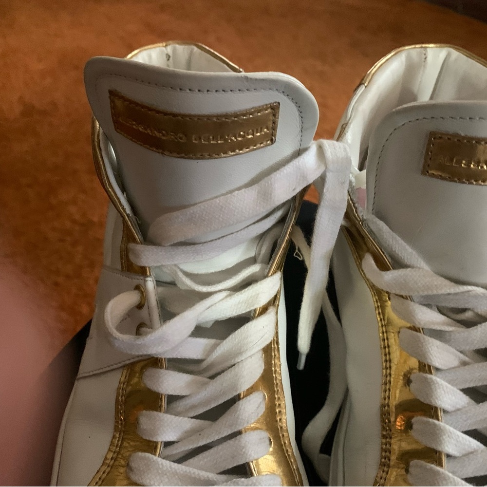 Sneakers - Picture 5 of 5
